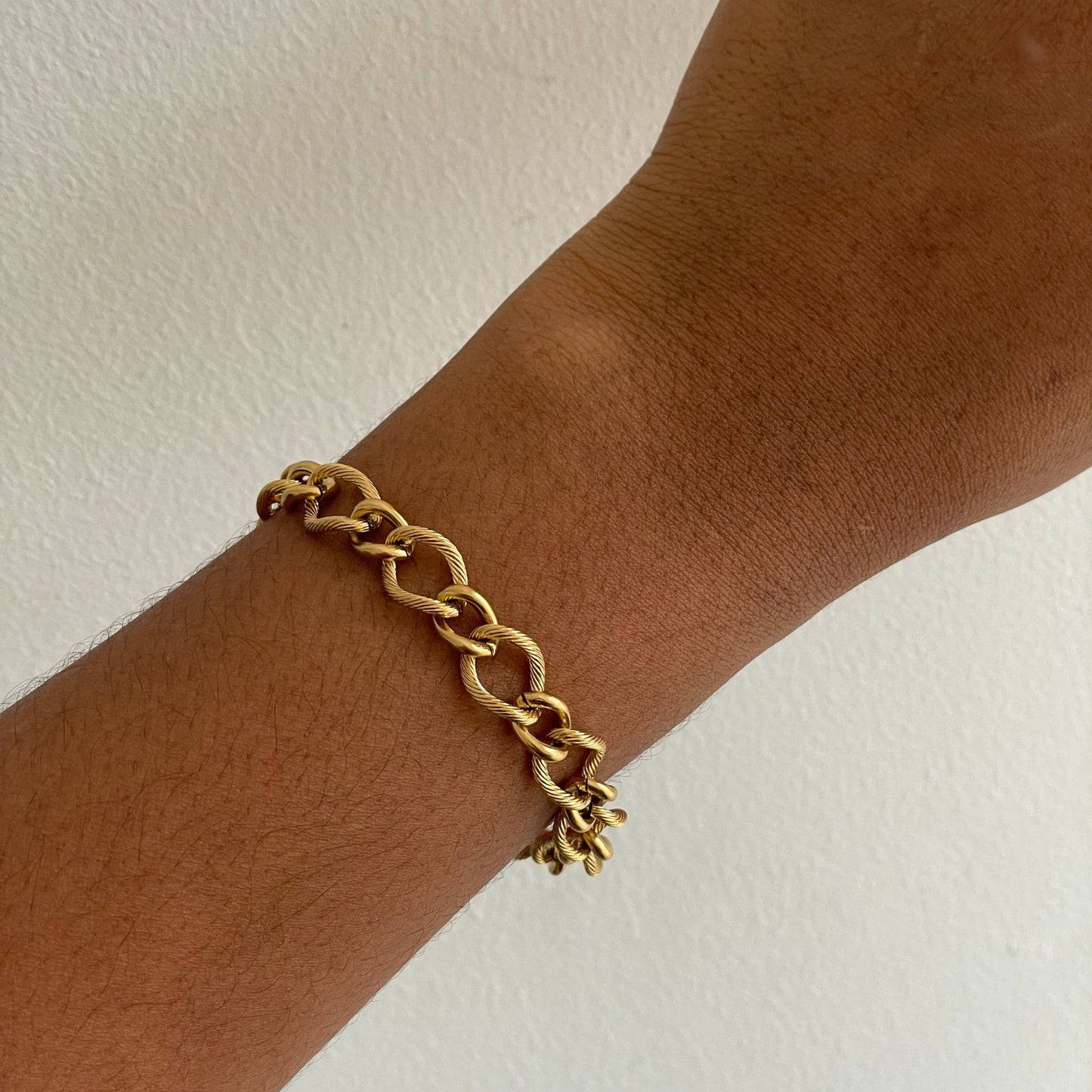 Flow Chain Bracelet