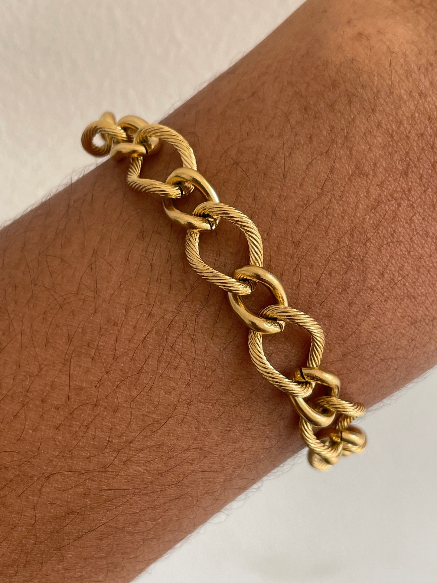 Flow Chain Bracelet